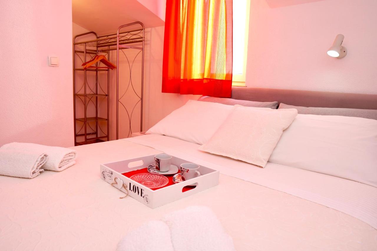 Cvita Apartments トロギール エクステリア 写真
