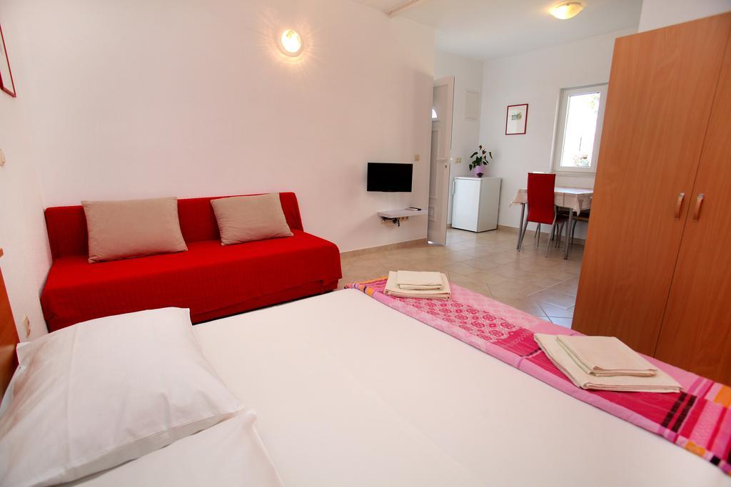 Cvita Apartments トロギール 部屋 写真